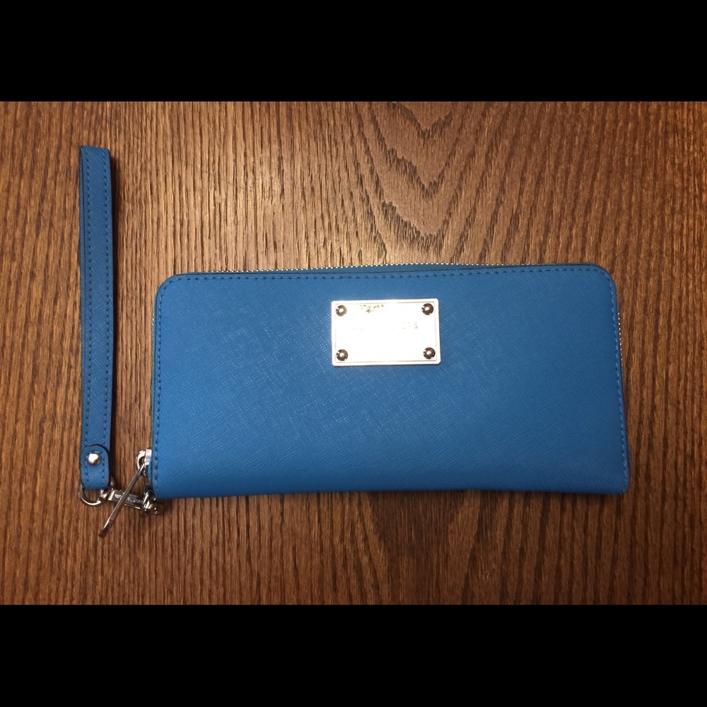Michael Kors Summer Blue Wallet